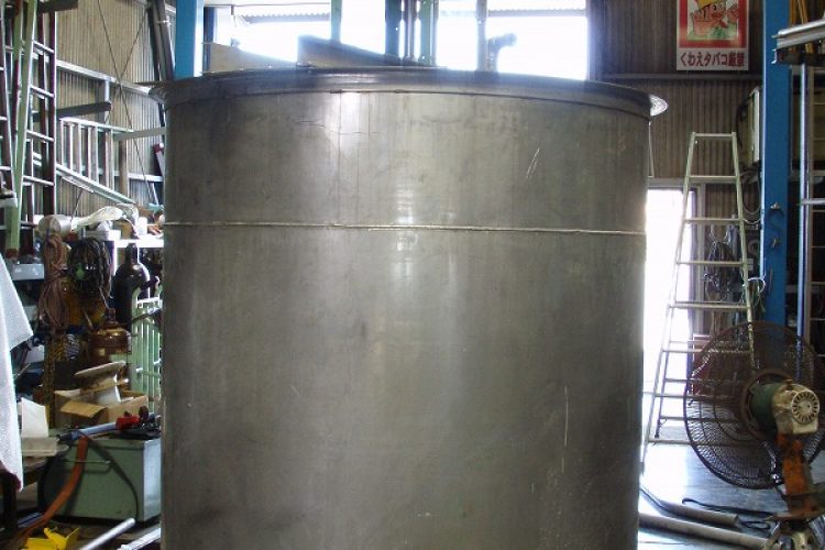 ステンレス製のタンクの製缶・溶接・修理