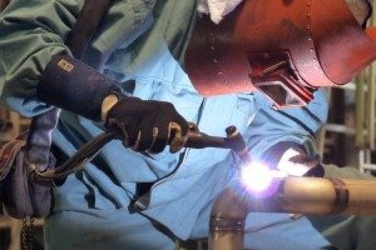 裏波溶接の様子です。